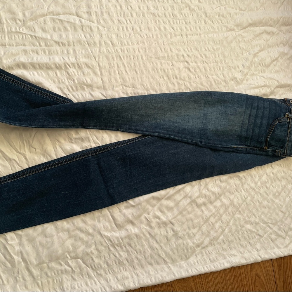 Hollister Classic Blue Women's Skinny Jeans - Picture 13 of 16